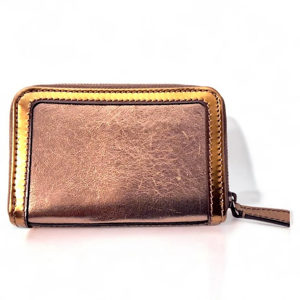 Burberry Metallic Knot Leather Small Zip Wallet - Picture 2 of 15